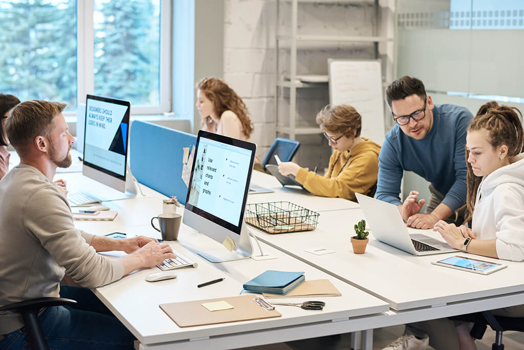 Students working in a laboratory on the SIIT College campus